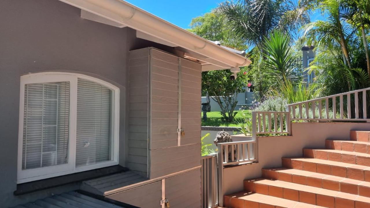 Modern Solar Powered 1 Bed Studio Apartment With Amazing Views Plettenberg Bay Exterior foto